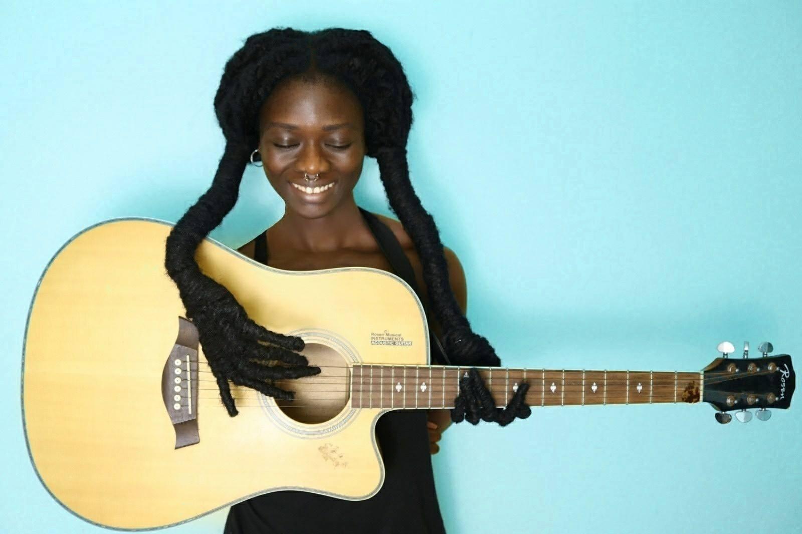 Reprodução/Facebook Laetitia Ky