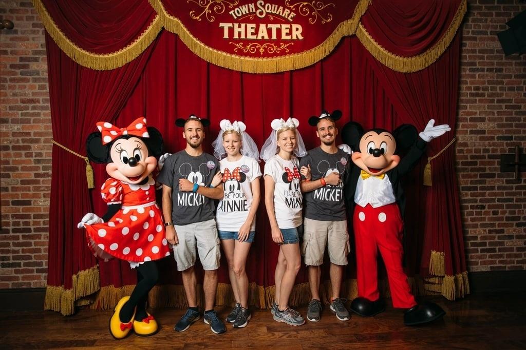 Gêmeos que se casaram com gêmeas passam lua de mel juntos na Disney; veja - Divulgação/Walt Disney World