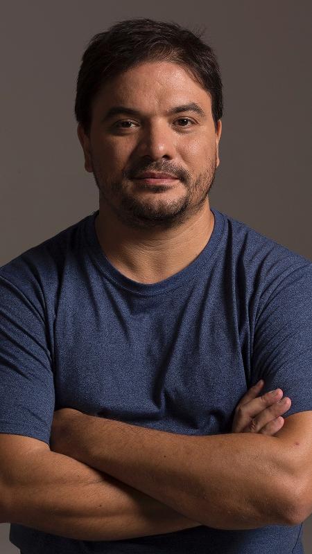 Renato Martins - "Relatos do Front - Fragmentos de Uma Tragédia Brasileira" - "Relatos do Front - Fragmentos de Uma Tragédia Brasileira"