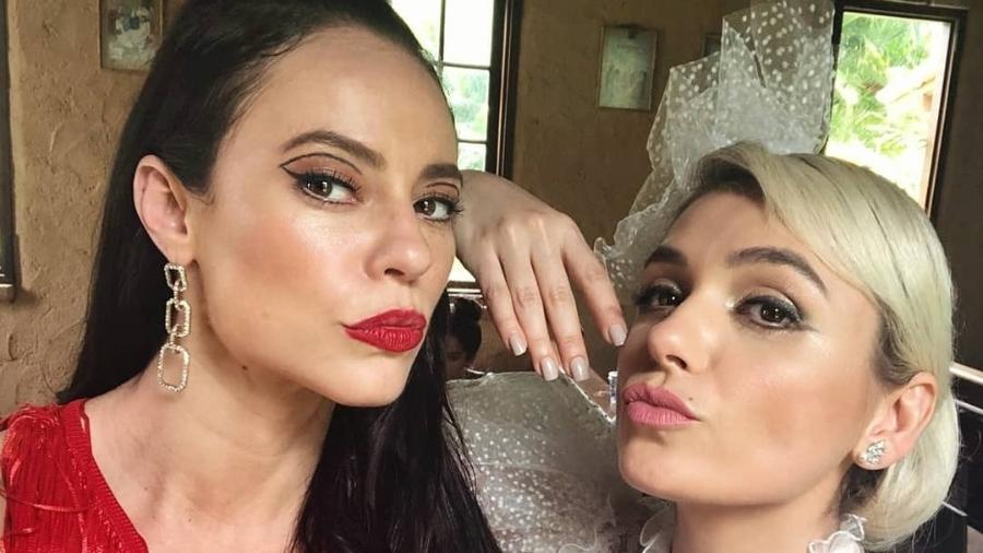 Paolla Oliveira e Mônica Iozzi nos bastidores de "A Dona do Pedaço" - Reprodução/ Instagram