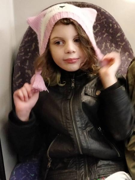 Ellie, de 7 anos, filha de Nicole Bescoby - Reprodução/Facebook