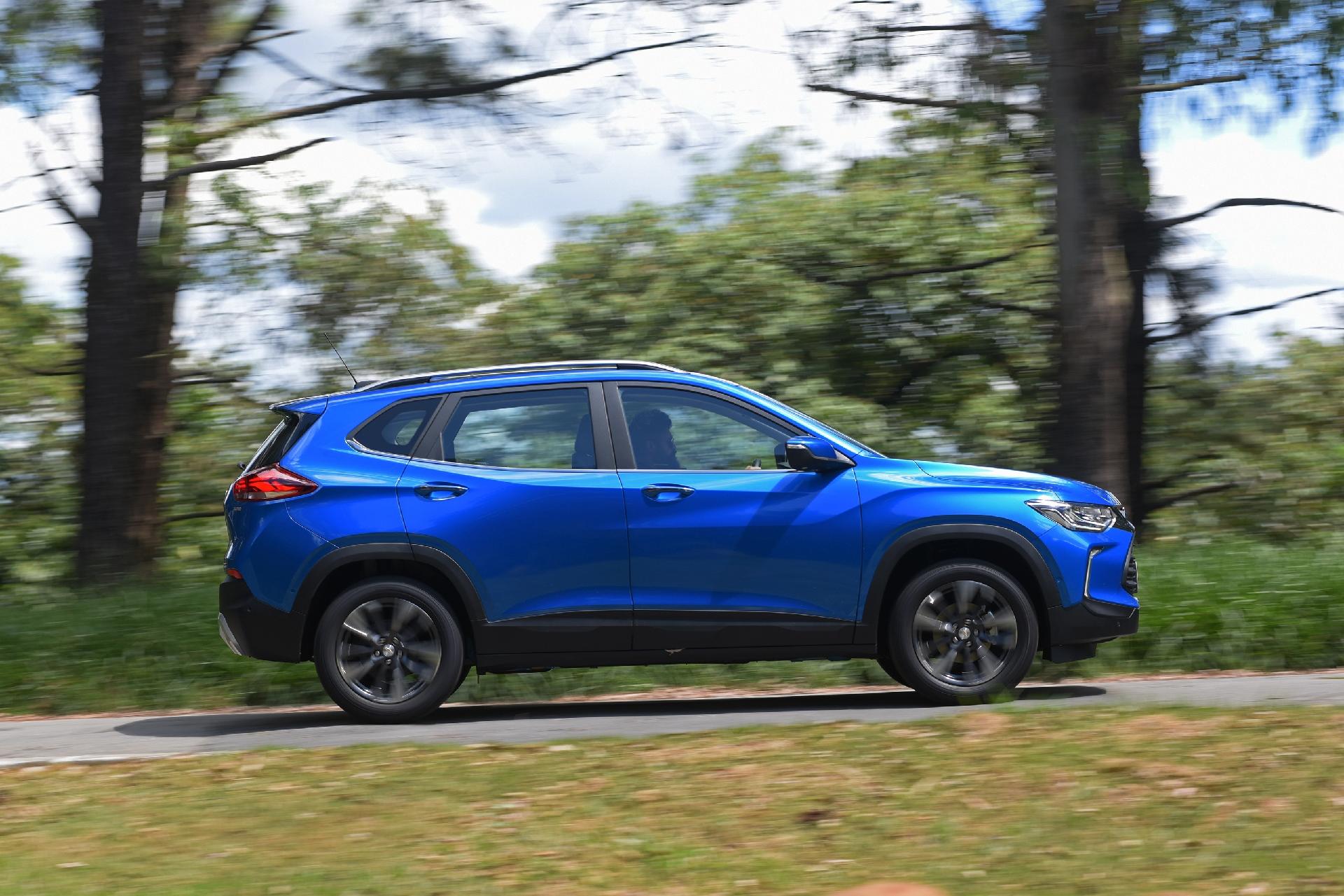 TCross x Tracker após provocações, qual é o melhor entre esses SUVs?