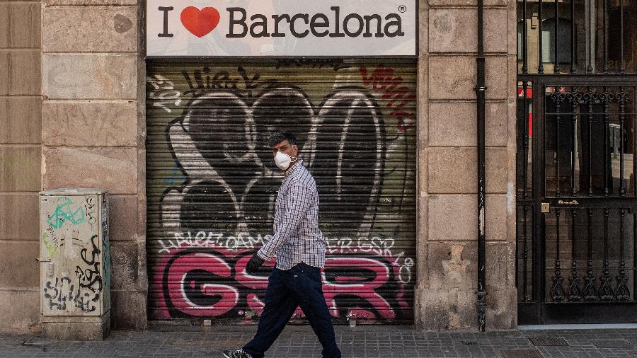 O toque de recolher entre 1h e 6h, por um período de sete dias, mira cidades como Barcelona, Sitges, Salou e Lloret de Mar - Getty Images