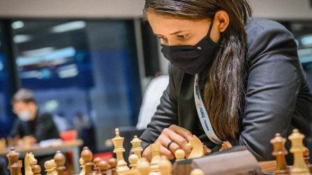 Jogadoras de xadrez contam o que é real ou fake em O Gambito da