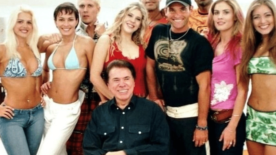 Silvio Santos e o elenco do "Casa das Artistas" - Divulgação
