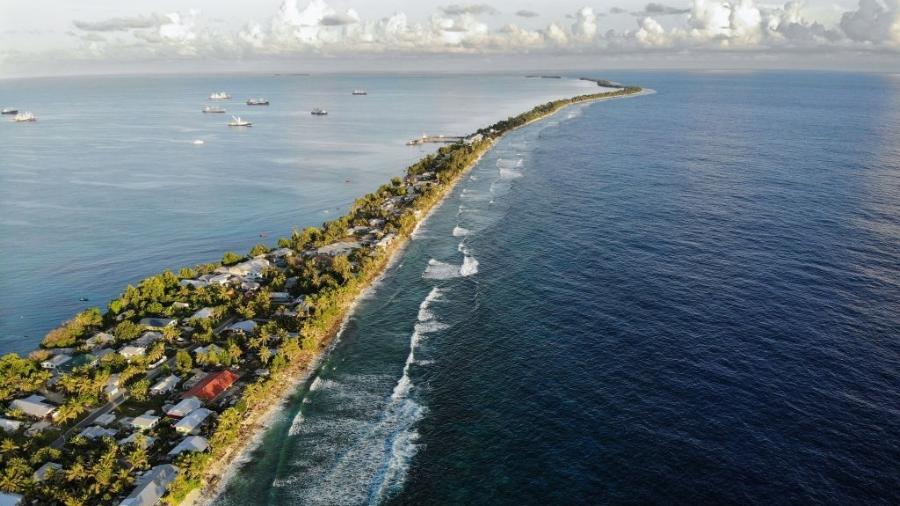 Vista aérea de Tuvalu, nação do Pacífico Sul que pode desaparecer devido à crise climática e à elevação dos oceanos