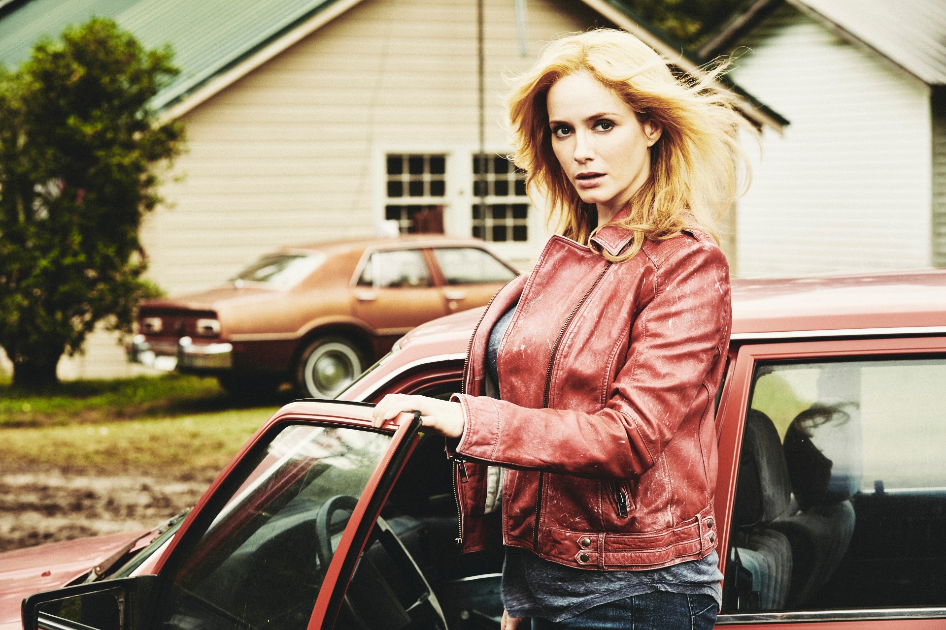Christina Hendricks é Trudy na série "Hap and Leonard" - Divulgação