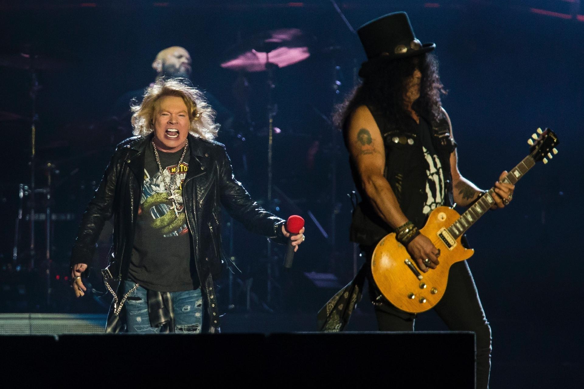 Axl Rose e Slash se apresentam com o Guns N'Roses no Rock in Rio - Bruna Prado/UOL