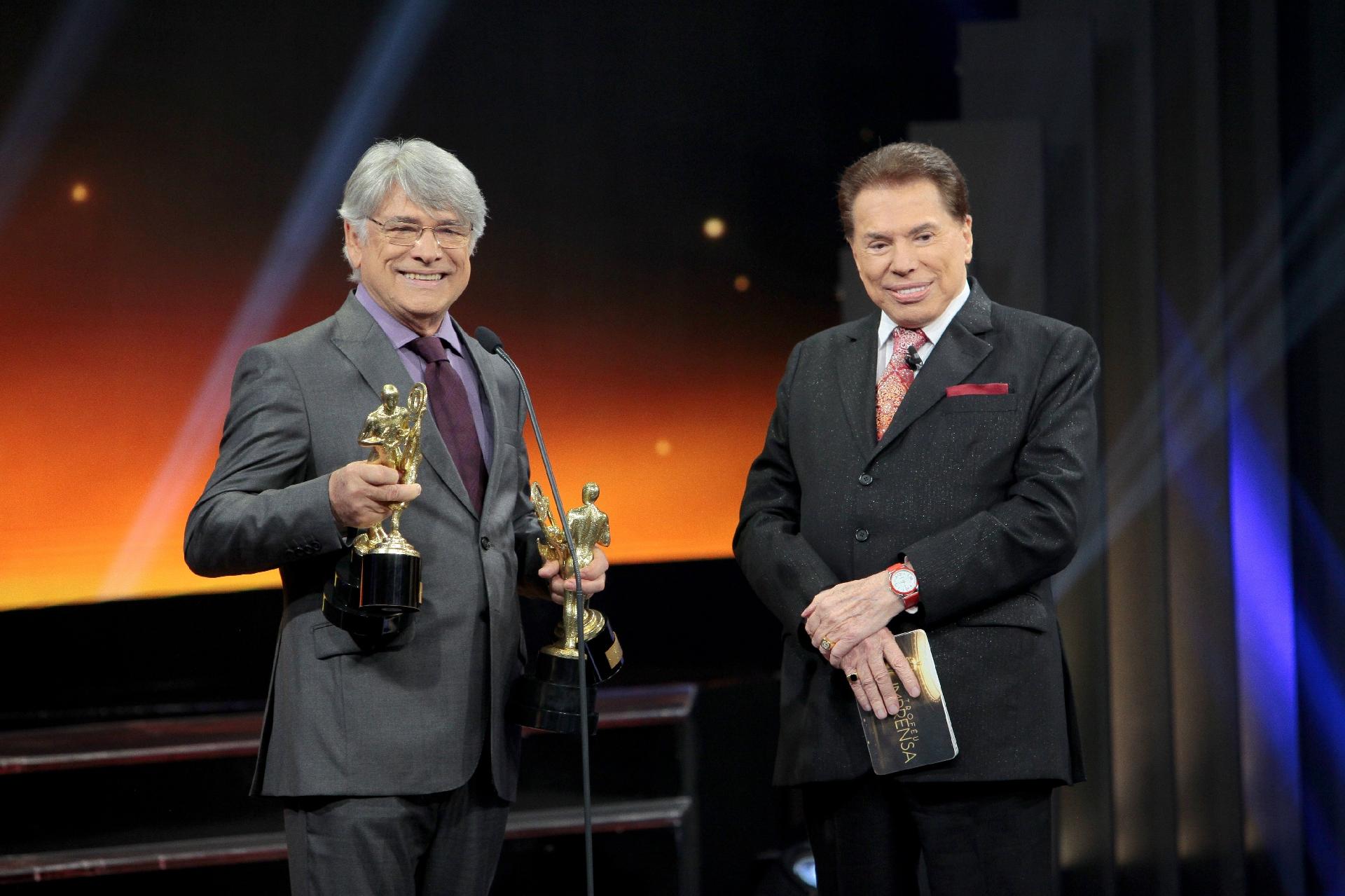 Sergio Chapelin recebe duas estatuetas do Troféu Imprensa e duas do Troféu Internet pelo "Globo Repórter" - Lourival Ribeiro/SBT