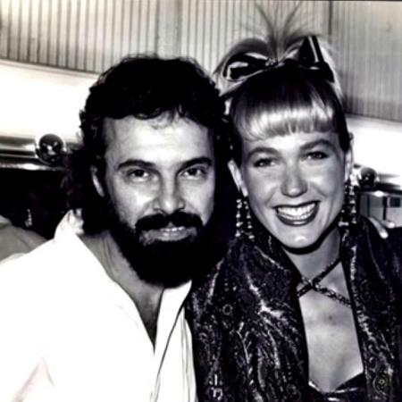 Xuxa posa com os compositores Paulo Massadas (à esquerda) e Michael Sullivan, protagonistas de documentário da Globoplay