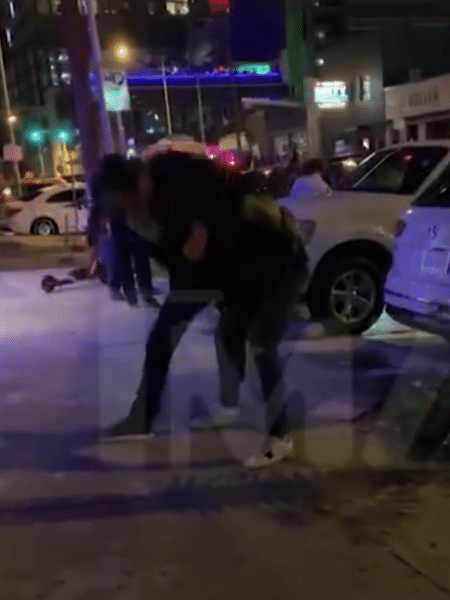 Jared Padalecki briga em bar e é ajudado por amigo nos EUA - Reprodução/TMZ