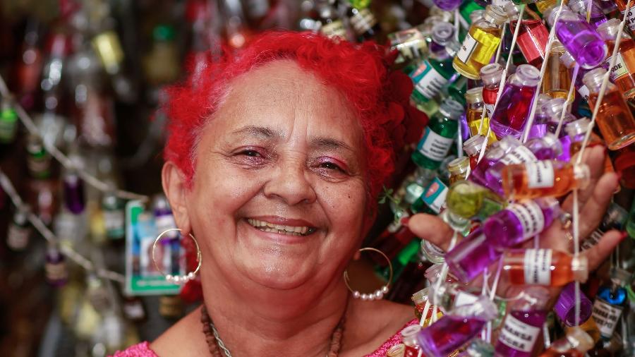 Beth Cheirosinha ensina os banhos mais poderosos do Pará - Carlos Borges Moire