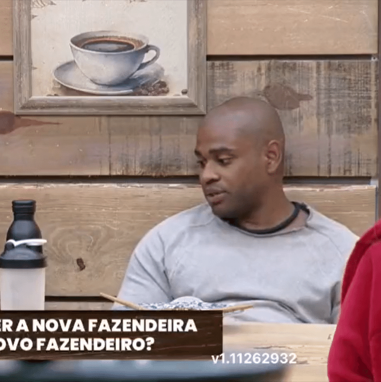 A Fazenda 2023: Cezar Black se declara para Kally diante de todos os peões  - Rádio Capital Fm