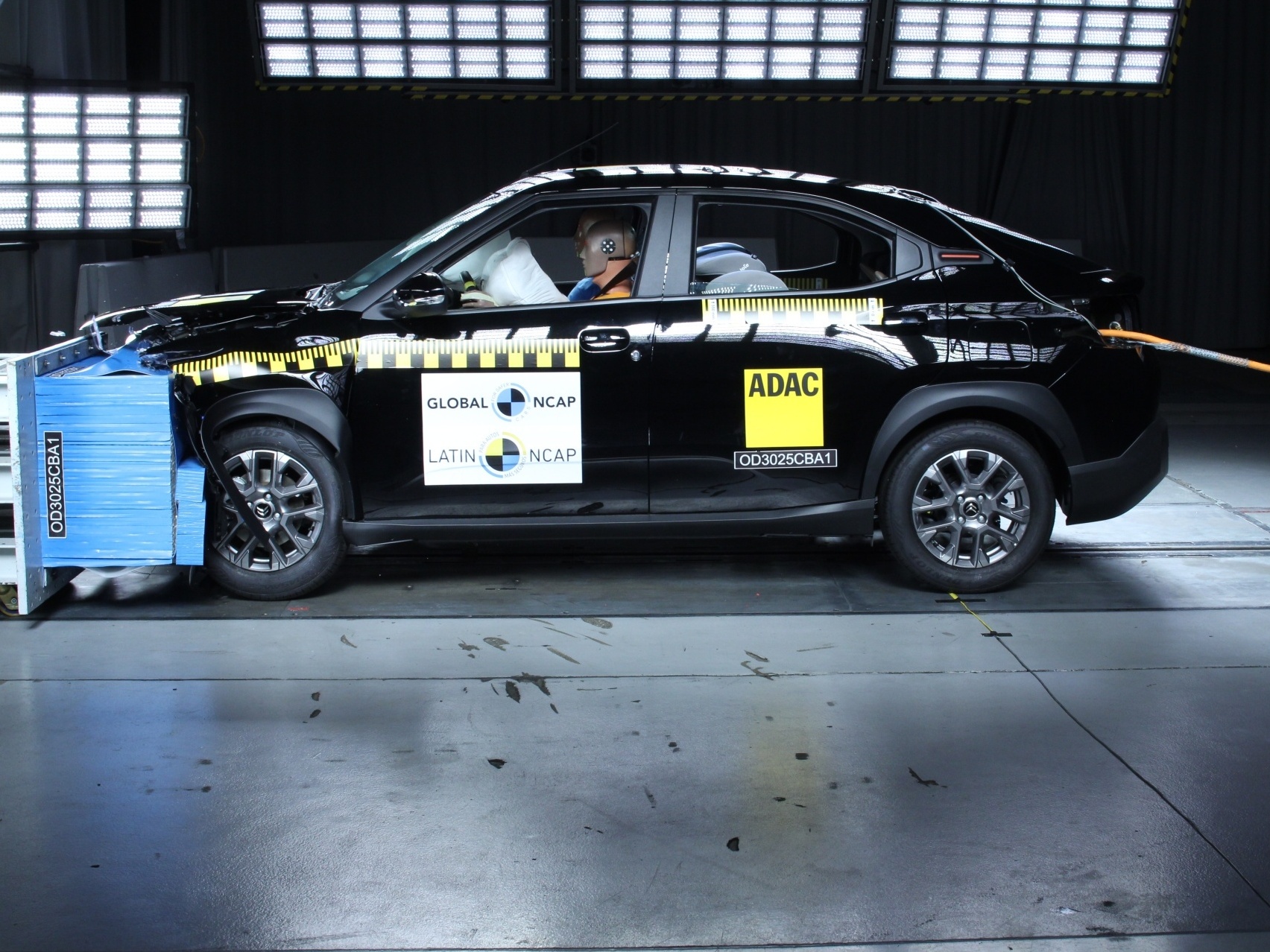 Citroën Basalt leva nota zero em crash test do Latin NCap