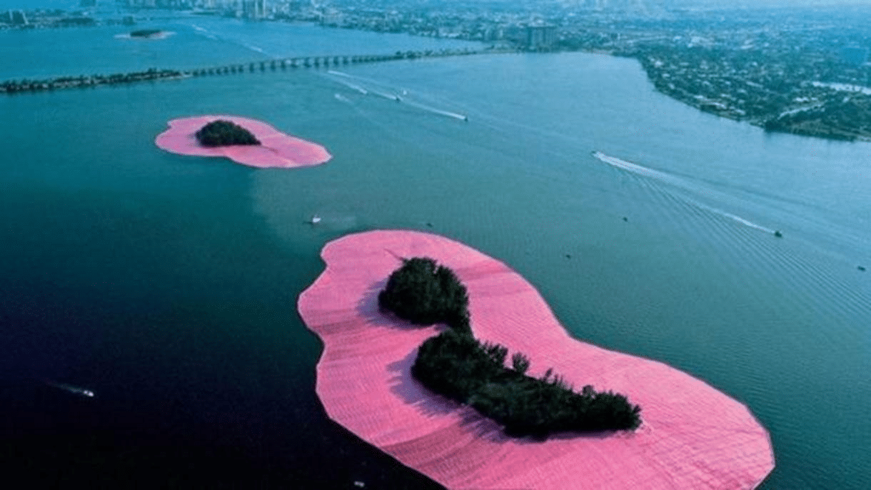Christo and Jeanne-Claude, "Surrounded Islands", 1983 - Reprodução