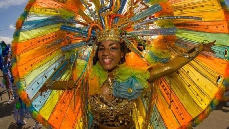 O Carnaval de Trinidad é uma das mais importantes festas do país - Reprodução/BBC - Reprodução/BBC