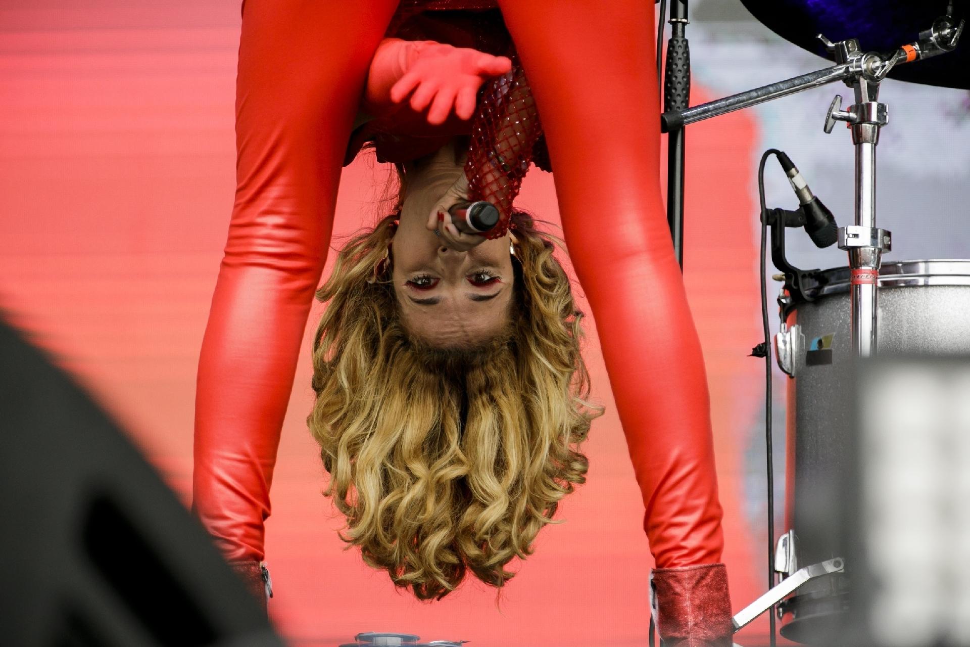 Letrux se apresenta no Lollapalooza 2019 - Mariana Pekin/UOL