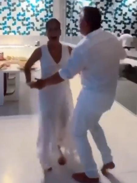 Glória Pires e Orlando Morais dançam em vídeo - REPRODUÇÃO/INSTAGRAM