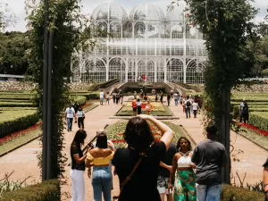 Cidade brasileira é eleita um dos melhores destinos pra 2025; veja o top 10