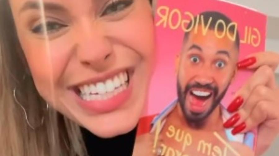 BBB 21: Sarah recebe livro de Gil - Reprodução/Instagram