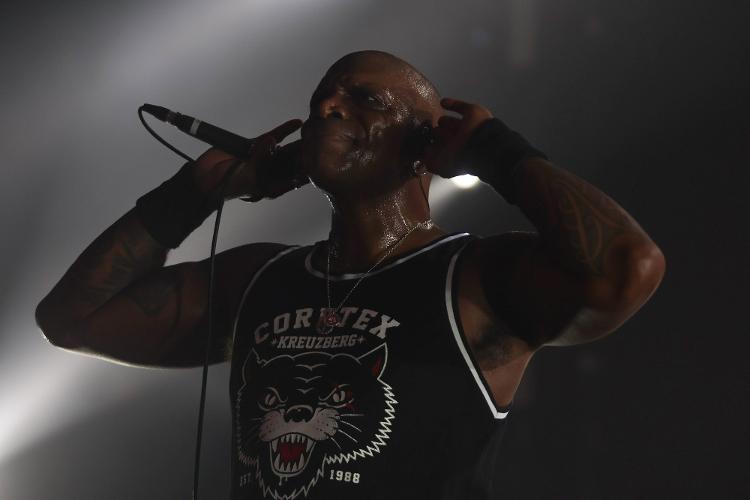 Derrick Green, vocalista do Sepultura, que se apresentou na noite de sexta (6), no Espaço Unimed, em São Paulo, com a turnê 'Celebrating Life Through Death' 