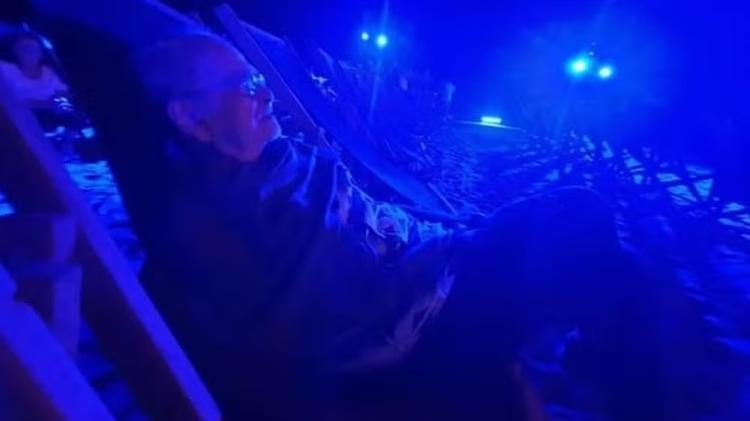 Maurício Kubrusly assiste ao documentário do Globoplay sobre sua vida Maurício Kubrusly assiste ao documentário do Globoplay sobre sua vida