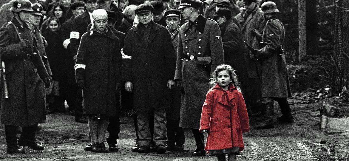 Cena de "A Lista de Schindler" (1993), que rendeu ao cineasta seu primeiro Oscar de melhor diretor - Reprodução