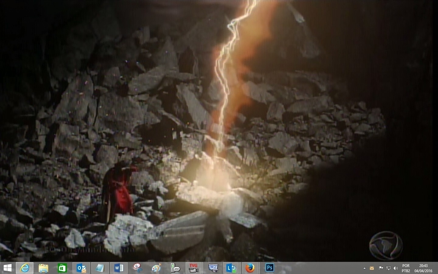 Deus começa a escrever os dez mandamentos na nova tábua de Moisés - Reprodução/TV Record