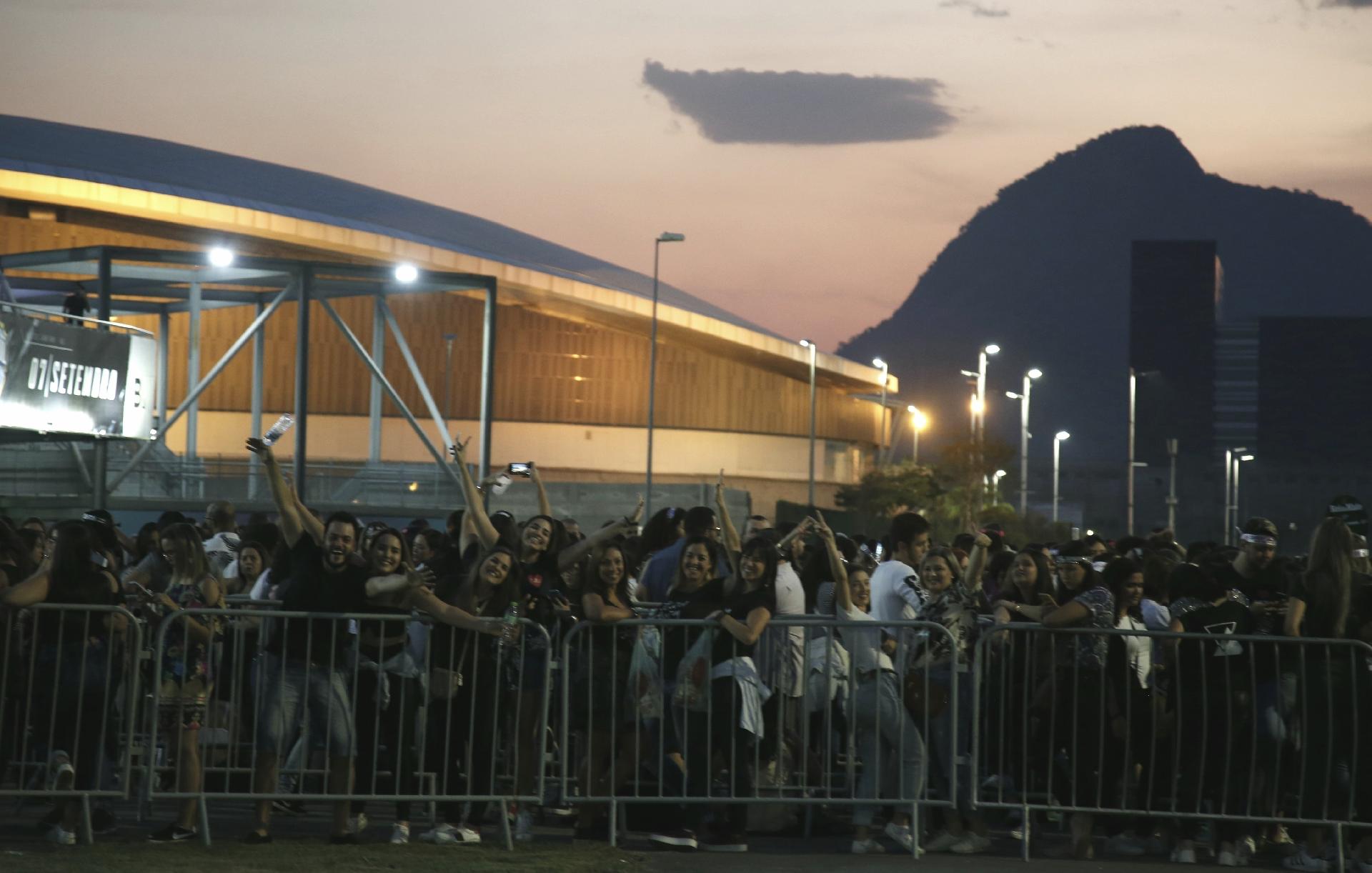 Fila do show Sandy e Junior no Rio de Janeiro - Júlio César Guimarães/UOL