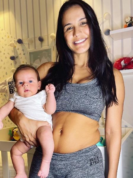 Kyra Gracie posa com Rayan quase dois meses após o parto - Imagem: Reprodução/Instagram@kyragracie