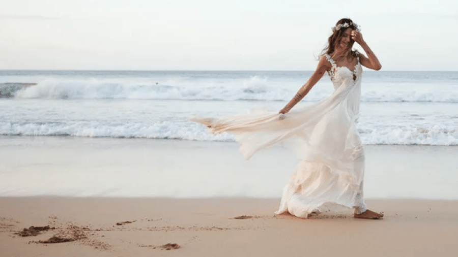 Thaila Ayala coloca vestido de noiva à venda por R$ 15 mil - Divulgação