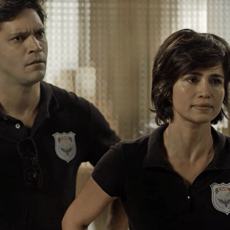 Ionan e Maura investigam Laureta e dão voz de prisão à cafetina por desacato - Reprodução/GShow/Segundo Sol - Reprodução/GShow/Segundo Sol