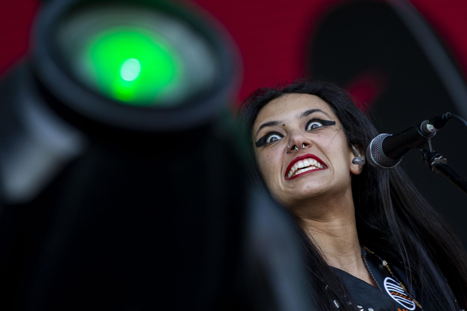 Fernanda Lira, vocalista da banda Nervosa, no palco Sunset no Rock In Rio 2019 - Adriano Vizoni