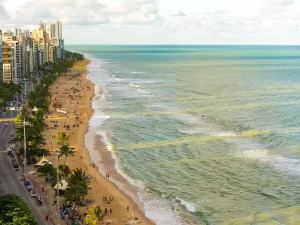 Corpo com mordidas de animais marinhos é achado em praia do Recife