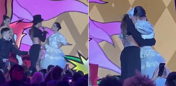 Jakai y Bianca Andrade se besan durante la fiesta