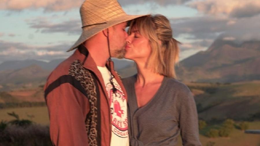 Bruno Gagliasso e Giovanna Ewbank montaram rancho na Região Serrana do Rio de Janeiro