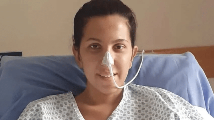 Estudante perdeu 18 kg durante os três meses de internação: 'sai de 68 para 50 kg. Tinha um momento que eu pesava 80 kg, porque meus rins pararam de funcionar' Estudante perdeu 18 kg durante os três meses de internação: 'sai de 68 para 50 kg. Tinha um momento que eu pesava 80 kg, porque meus rins pararam de funcionar'