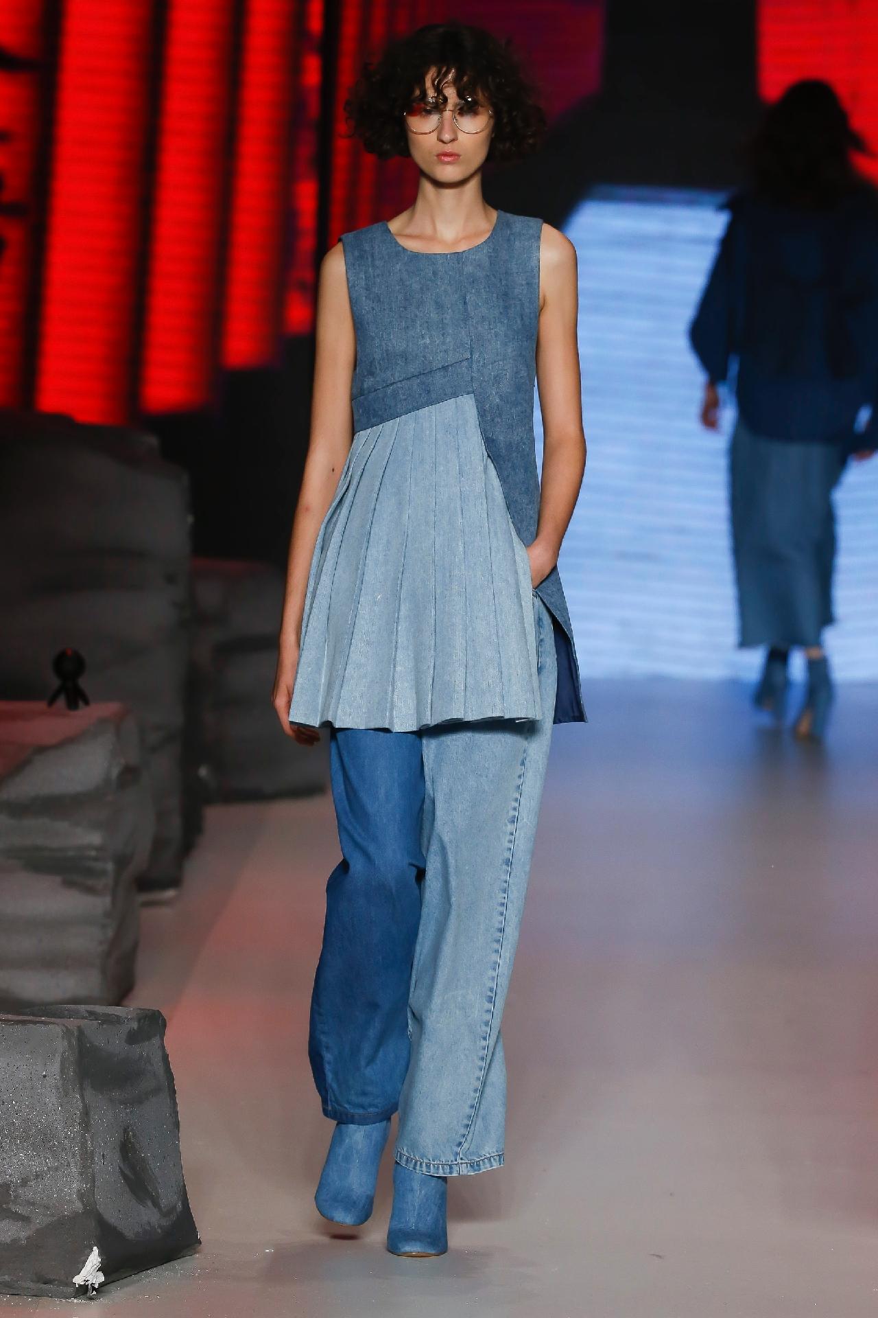 Coca-Cola Jeans desfila coleção na SPFW N42 - Alexandre Schneider/UOL