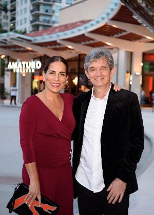 Glória Pires e Serginho Groisman foram homenageados, sábado, no Brazilian International Press Awards, em Fort Lauderdale, na Flórida - Fabiano Silva/Globo - Fabiano Silva/Globo