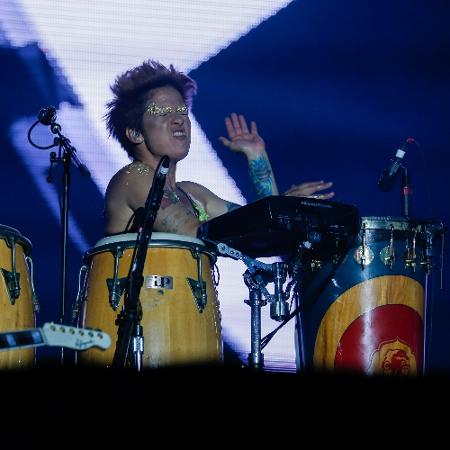 Lan Lan, ex-percussionista de Cássia Eller, se apresenta com Frejat no Rock in Rio 2017 - Marco Antonio Teixeira/UOL - Marco Antonio Teixeira/UOL