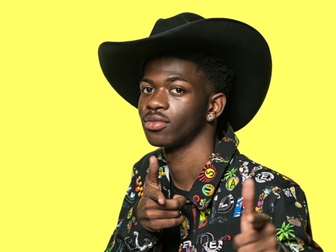 Lil Nas X fala sobre reação negativa após se assumir gay: 