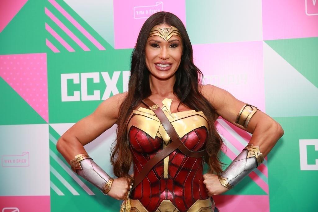 Gracyanne Barbosa chega na CCXP 2019 de Mulher-Maravilha - Iwi Onodera/UOL