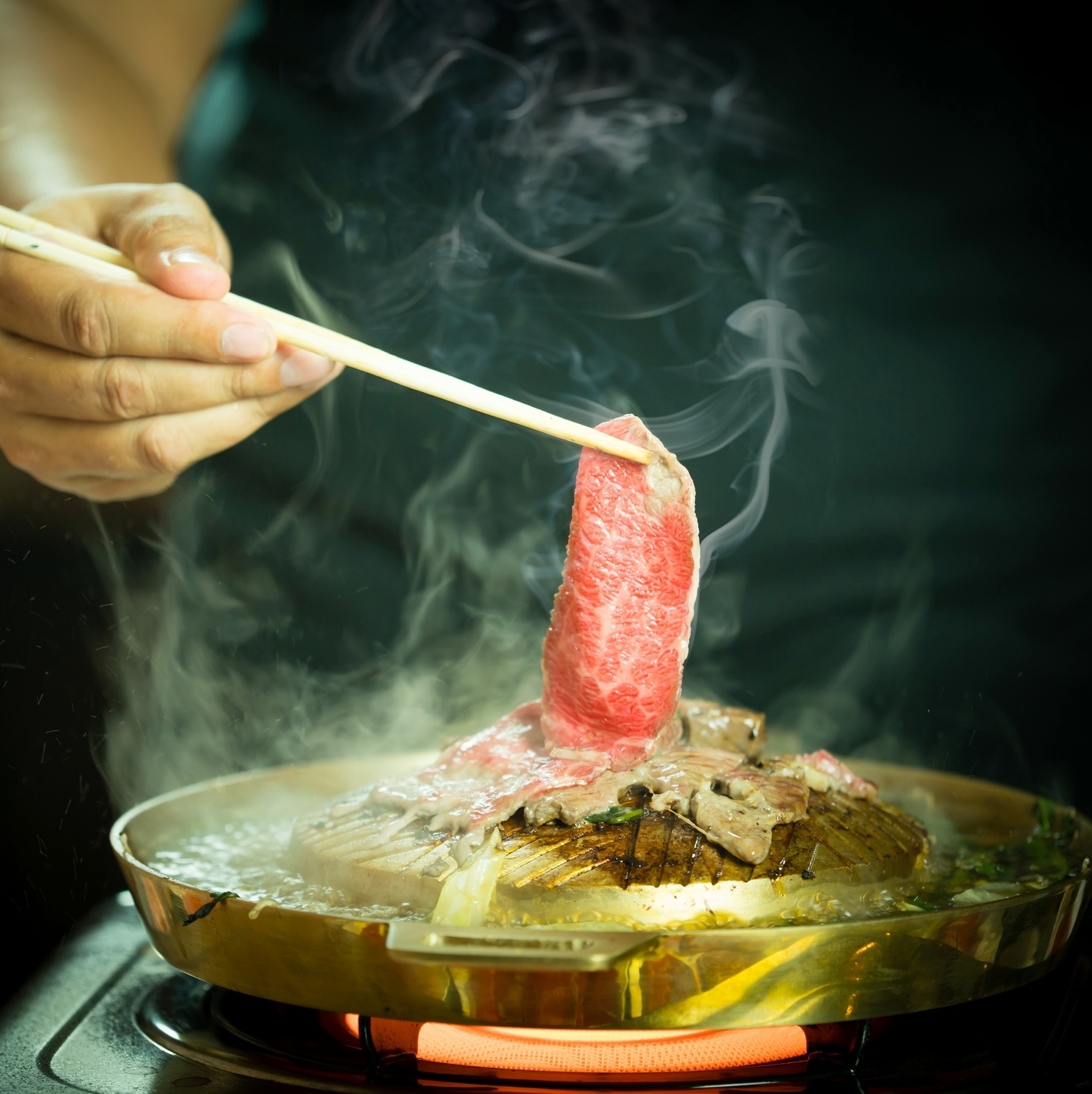 Comer churrasco de palitinho? Preparo coreano de carnes desafia o paladar - 02/02/2021