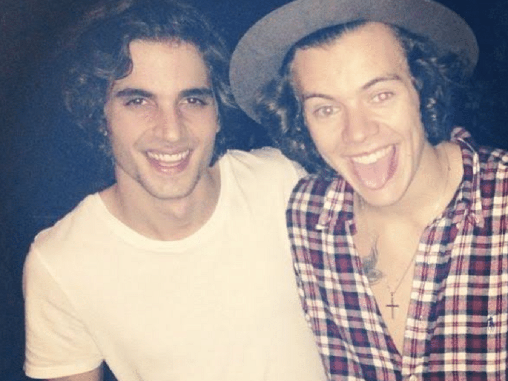 Sobe: Fiuk revela xaveco de cantor e fãs especulam ser Harry Styles
