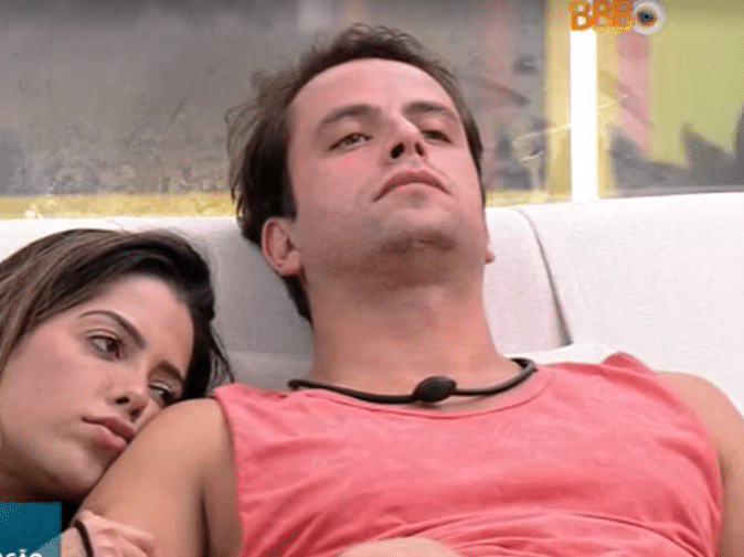 Gustavo reclama de votos de ex-BBBs: 'Me indispus até com quem não conheci'