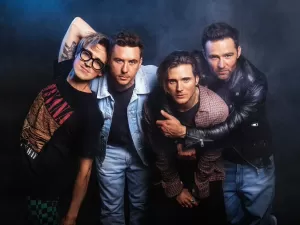 McFly brinca ao rejeitar título de boy band: 'Seria ofensivo para o gênero'