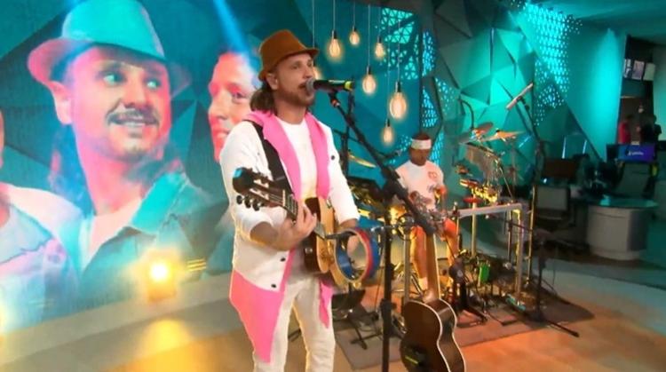 Falamansa celebra 25 anos de carreira com show no Fantástico Falamansa celebra 25 anos de carreira com show no Fantástico