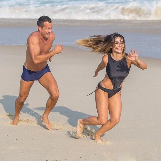 Peças de figurino mais pedidas da Globo em setembro - O maiô preto, usado pela personagem Tamara (Cléo Pires), é da Cia Marítima - Divulgação/Globo