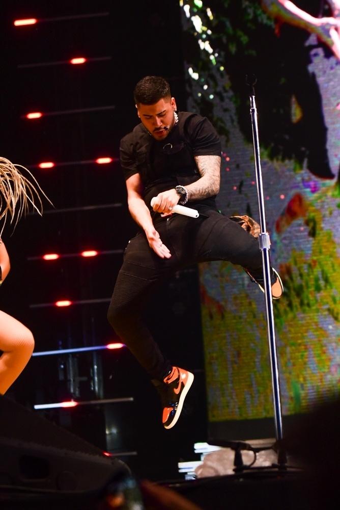 Kevinho dá sarrada no ar durante seu show no KondZilla Festival - Leo Franco / Agnews