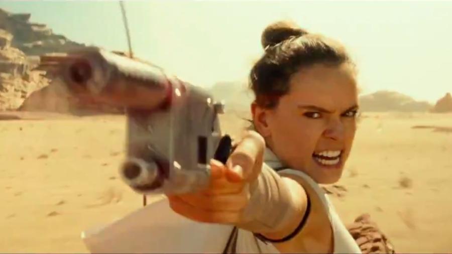 Rey (Daisy Ridley) em cena de ação de Star Wars: a Ascensão Skywalker  - Reprodução 